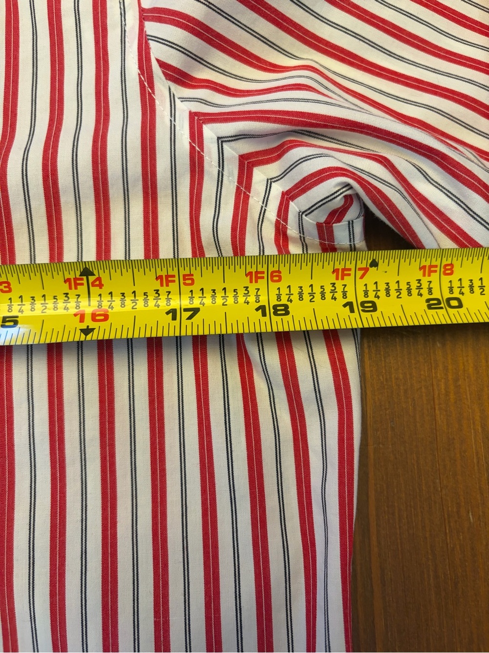 Ralph Lauren Classic Red & White Striped Button-Down Shirt - Wrinkle Free. M - Picture 6 of 8